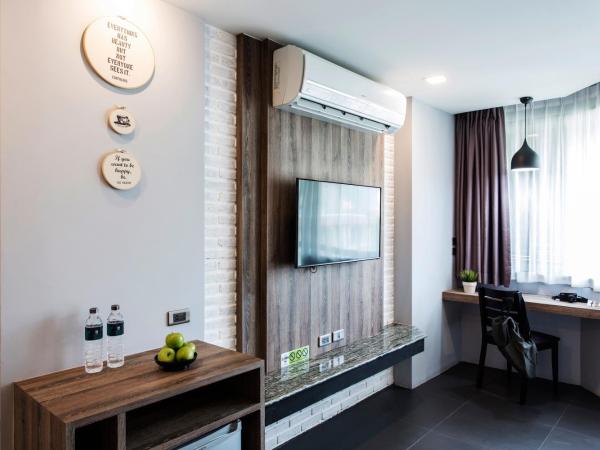 Cross Vibe Chiang Mai Decem Nimman Hotel - formerly X2 Vibe Chiang Mai Decem - SHA Extra Plus : photo 4 de la chambre chambre deluxe