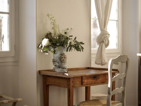 Maison d'artistes - Pavillon Southway : photo 3 de la chambre grande chambre double