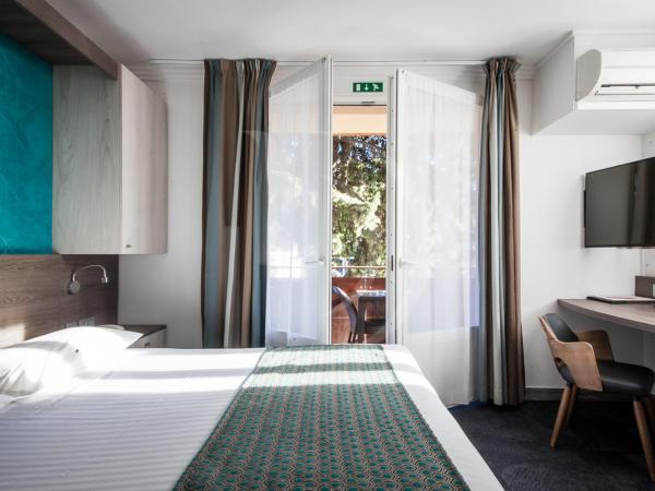 Hotel SPA Plage St Jean : photo 1 de la chambre chambre double avec balcon