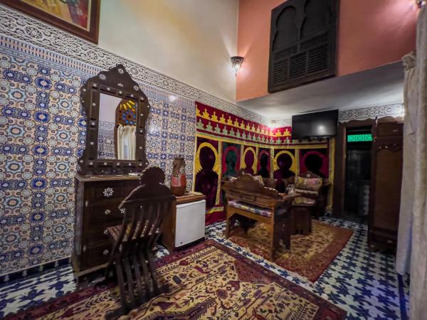 Riad Dar Guennoun : photo 4 de la chambre suite miriam