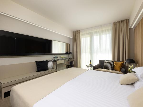LUA Resort - Adults only : photo 2 de la chambre superior disabled room side lake view