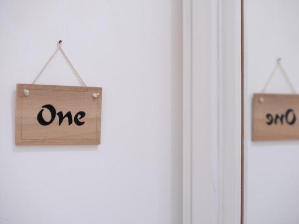 B&B Toma Street : photo 3 de la chambre chambre double avec balcon