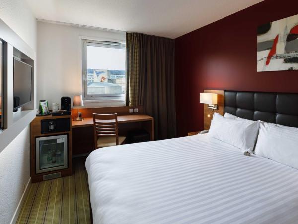 Holiday Inn Clermont Ferrand Centre by IHG : photo 7 de la chambre chambre standard lit queen-size
