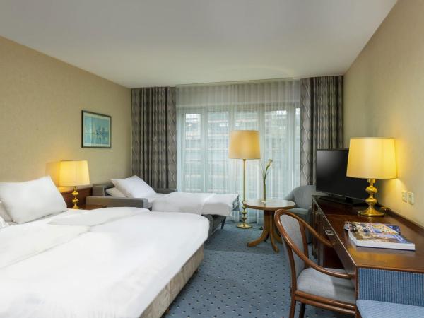 Maritim Hotel Köln : photo 5 de la chambre chambre familiale confort