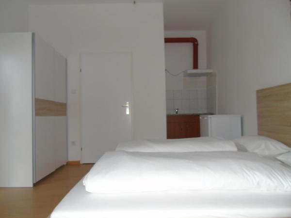 Cáfe 168 : photo 2 de la chambre chambre lits jumeaux Économique