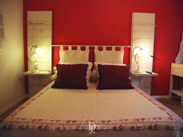 Mas de la Sauline : photo 2 de la chambre chambre double