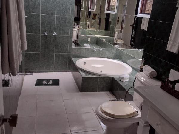 Barracuda Eco Resort Búzios : photo 2 de la chambre master family suite with spa bath