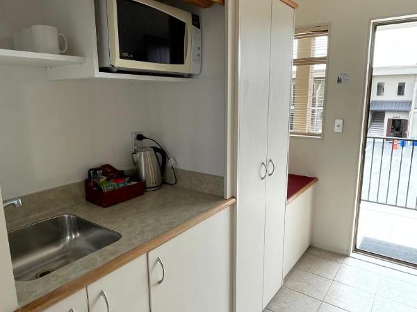 Chantillys Motor Lodge : photo 6 de la chambre executive studio-adults only