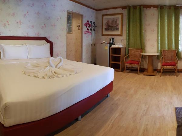 Golden Dragon Kanchanaburi : photo 1 de la chambre villa 2 chambres :