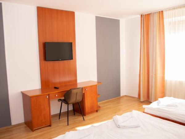 Triple M Hotel : photo 3 de la chambre chambre triple