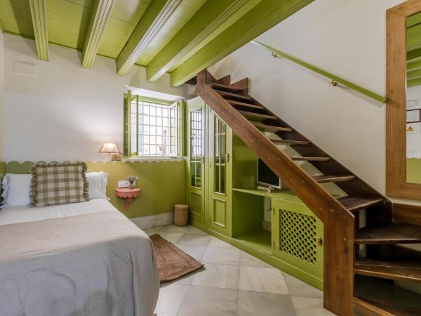 nüa giralda : photo 1 de la chambre chambre en duplex (2-3 adultes)