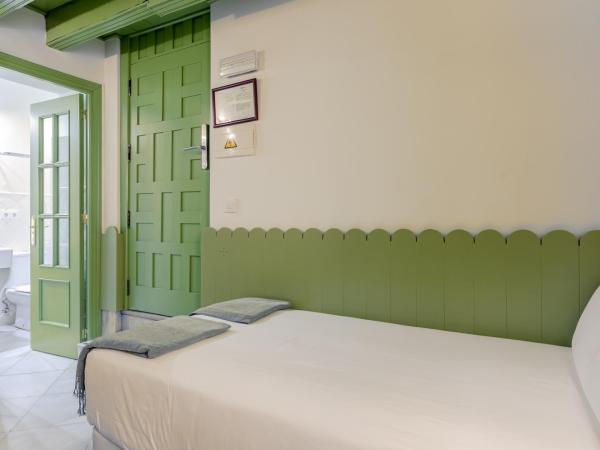 nüa giralda : photo 2 de la chambre chambre en duplex (2-3 adultes)