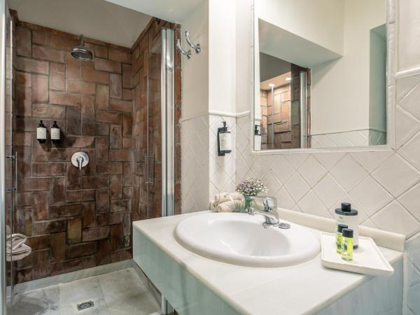 nüa giralda : photo 4 de la chambre chambre en duplex (2-3 adultes)