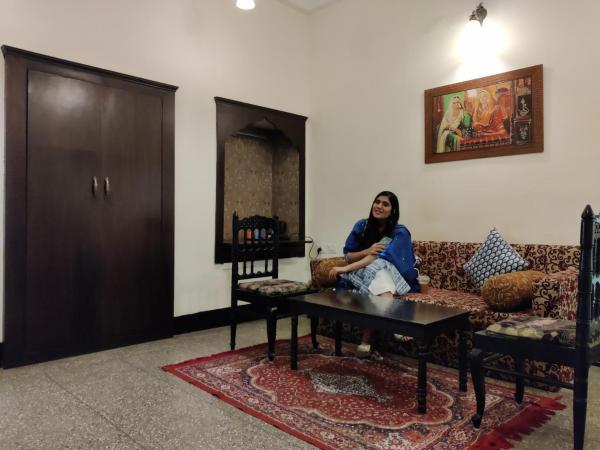 The Fateh Hotel by Le Pension Stays : photo 2 de la chambre chambre lit king-size