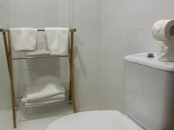 Hotel Gran Plaza : photo 6 de la chambre chambre double avec lit d'appoint