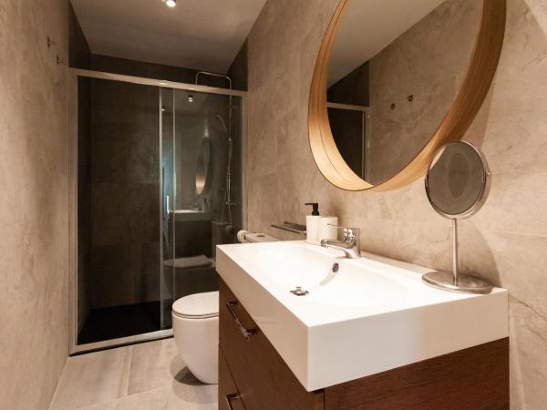 Welldone Sierpes Boutique : photo 10 de la chambre chambre lit king-size supérieure