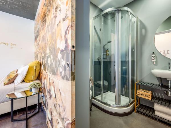 Lisbon Wine House - Rooms & Suites : photo 6 de la chambre chambre double