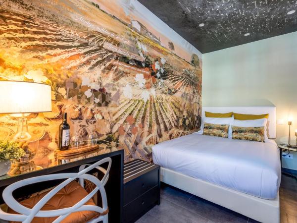 Lisbon Wine House - Rooms & Suites : photo 2 de la chambre chambre double