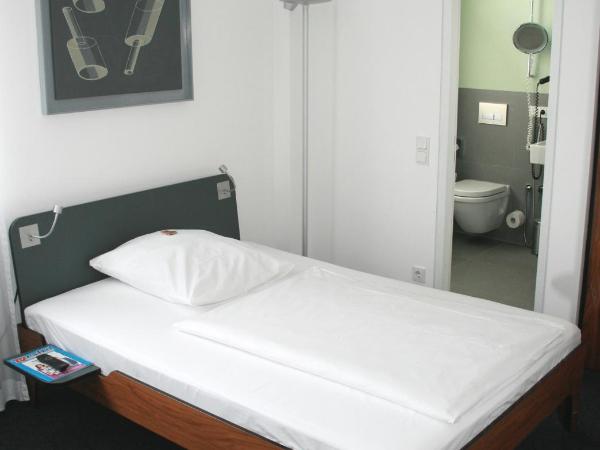 Chelsea Hotel : photo 4 de la chambre chambre simple confort