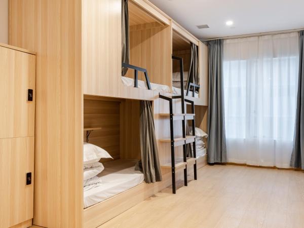 Dayin International Youth Hostel - Shanghai East Nanjing Road & People's Square & The Bund Branch : photo 4 de la chambre lit dans dortoir pour hommes de 6 lits