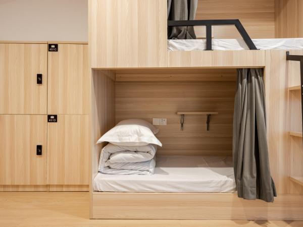 Dayin International Youth Hostel - Shanghai East Nanjing Road & People's Square & The Bund Branch : photo 3 de la chambre lit dans dortoir pour hommes de 8 lits