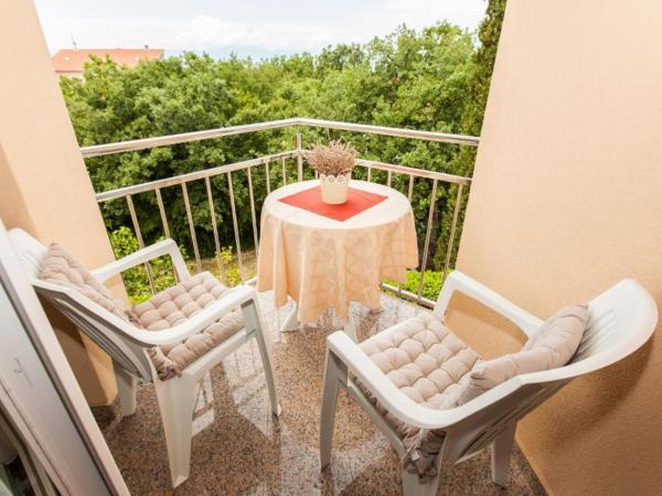 B&B Pansion Vago : photo 4 de la chambre chambre familiale avec balcon