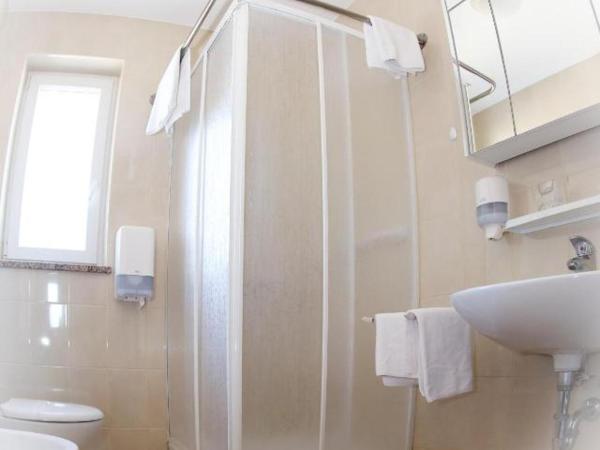 B&B Pansion Vago : photo 6 de la chambre chambre familiale avec balcon