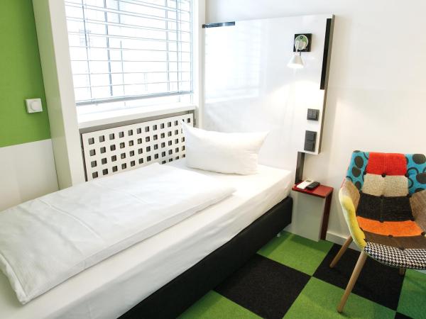 Hotel Cristall - Frankfurt City : photo 2 de la chambre chambre simple confort