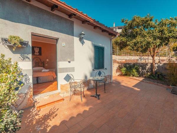 Taormina Garden Hotel : photo 4 de la chambre chambre double ou lits jumeaux standard