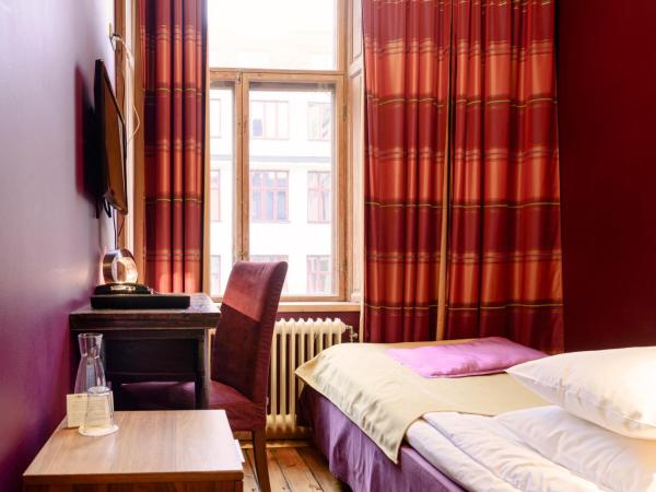 Hotel Hellsten : photo 1 de la chambre petite chambre simple