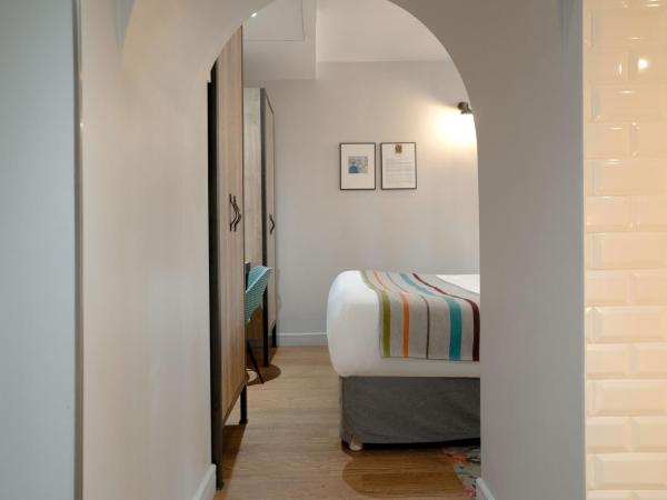 Hotel Litteraire Marcel Ayme, BW Premier Collection : photo 8 de la chambre studio avec kitchenette