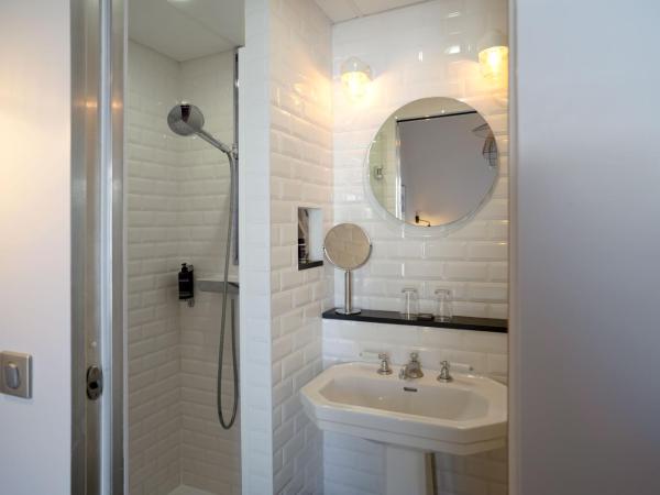 Hotel Litteraire Marcel Ayme, BW Premier Collection : photo 6 de la chambre chambre lit queen-size classique