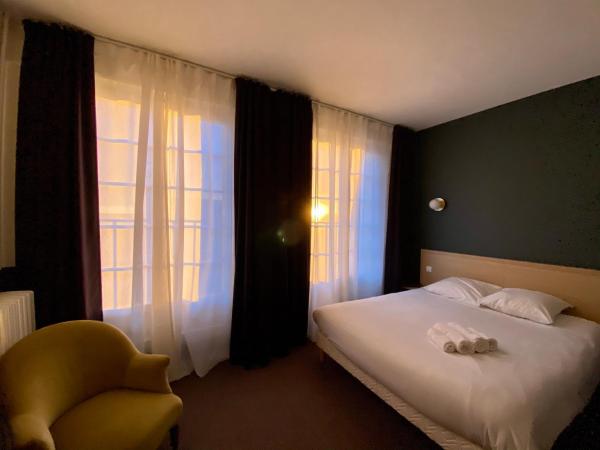 Hotel Saint Louis : photo 7 de la chambre chambre double avec balcon - 4ème Étage 