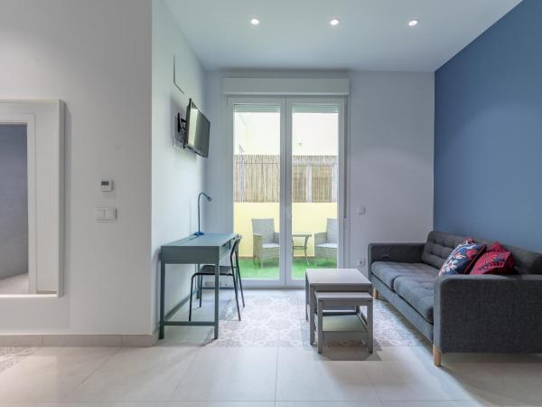 Sunny,Private Terrace,Wheelchair access : photo 3 de la chambre appartement - rez-de-chaussée