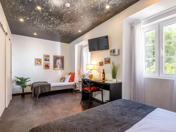 Lisbon Wine House - Rooms & Suites : photo 3 de la chambre chambre quadruple