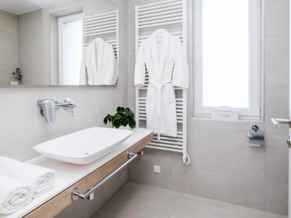 Adele Apartments : photo 7 de la chambre chambre double deluxe