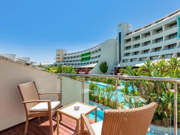 Cornelia Diamond Golf Resort & Spa : photo 2 de la chambre maison turquoise - bord du lac