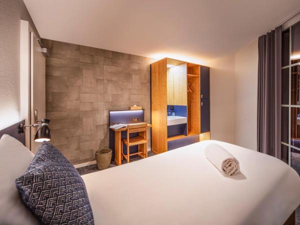 Villars Lodge : photo 1 de la chambre chambre simple avec toilettes et douche communes