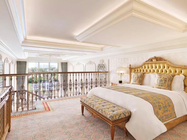 Raffles The Palm : photo 4 de la chambre suite en duplex avec accès au salon
