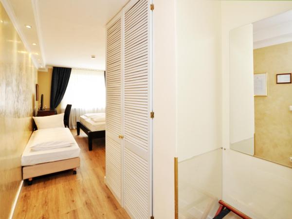 Hotel Altmünchen by Blattl : photo 10 de la chambre chambre triple classique