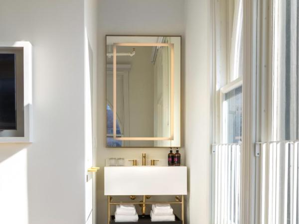 Gladstone House : photo 6 de la chambre hébergement d'angle avec lit king-size