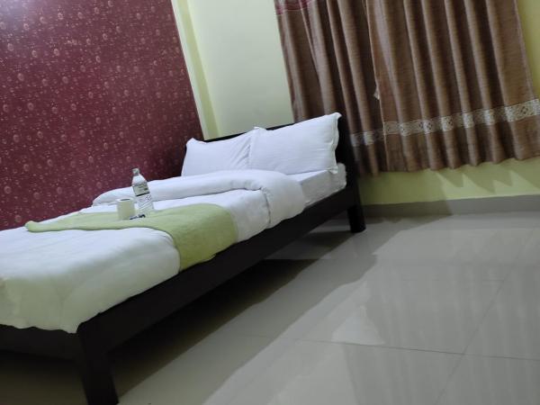 Hotel Green Hill View : photo 2 de la chambre chambre double standard