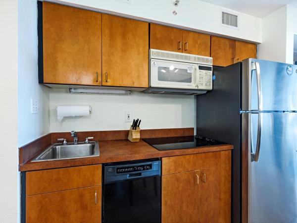 Ocean Sands Resort, Oceanfront, Virginia Beach by Vacatia : photo 7 de la chambre chambre double deluxe