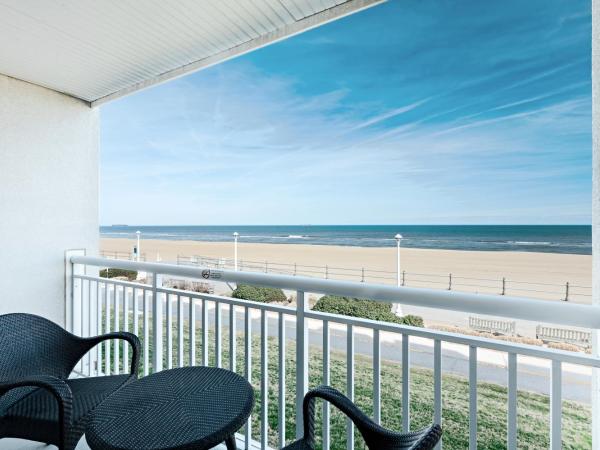 Ocean Sands Resort, Oceanfront, Virginia Beach by Vacatia : photo 4 de la chambre suite avec balcon