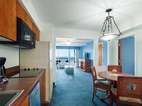 Ocean Sands Resort, Oceanfront, Virginia Beach by Vacatia : photo 10 de la chambre suite avec balcon