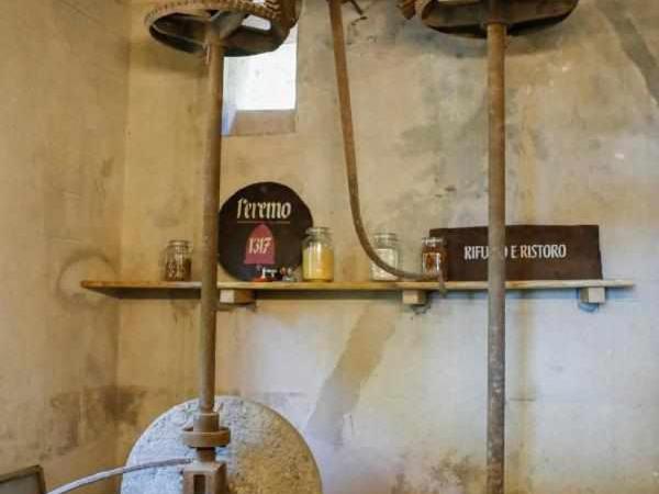 LEremoRifugio escursionistico10 min steep walk : photo 10 de la chambre chambre double avec salle de bains privative