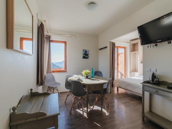 Résidence Sunêlia Les Logis d'Orres : photo 4 de la chambre studio communicant (5 adultes)