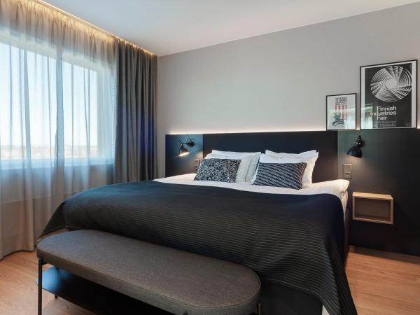 Holiday Inn Helsinki - Expo, an IHG Hotel : photo 5 de la chambre suite lit king-size – non-fumeurs