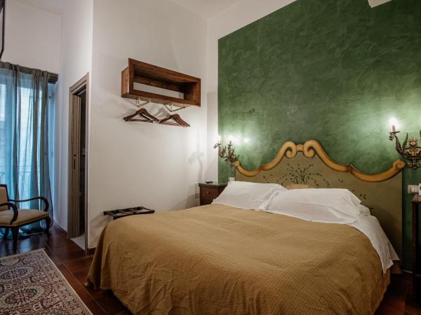 Palazzo Giunta - Porta Marina Ortigia : photo 3 de la chambre chambre double avec balcon