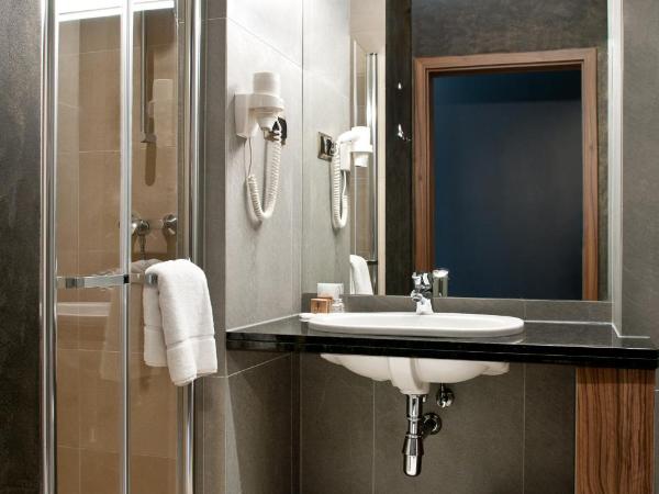 Hotel Piano : photo 4 de la chambre chambre simple